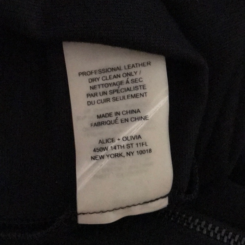 ALICE + OLIVIA GRACIE LEATHER-SLEEVE DRESS NWT - Picture 8 of 8